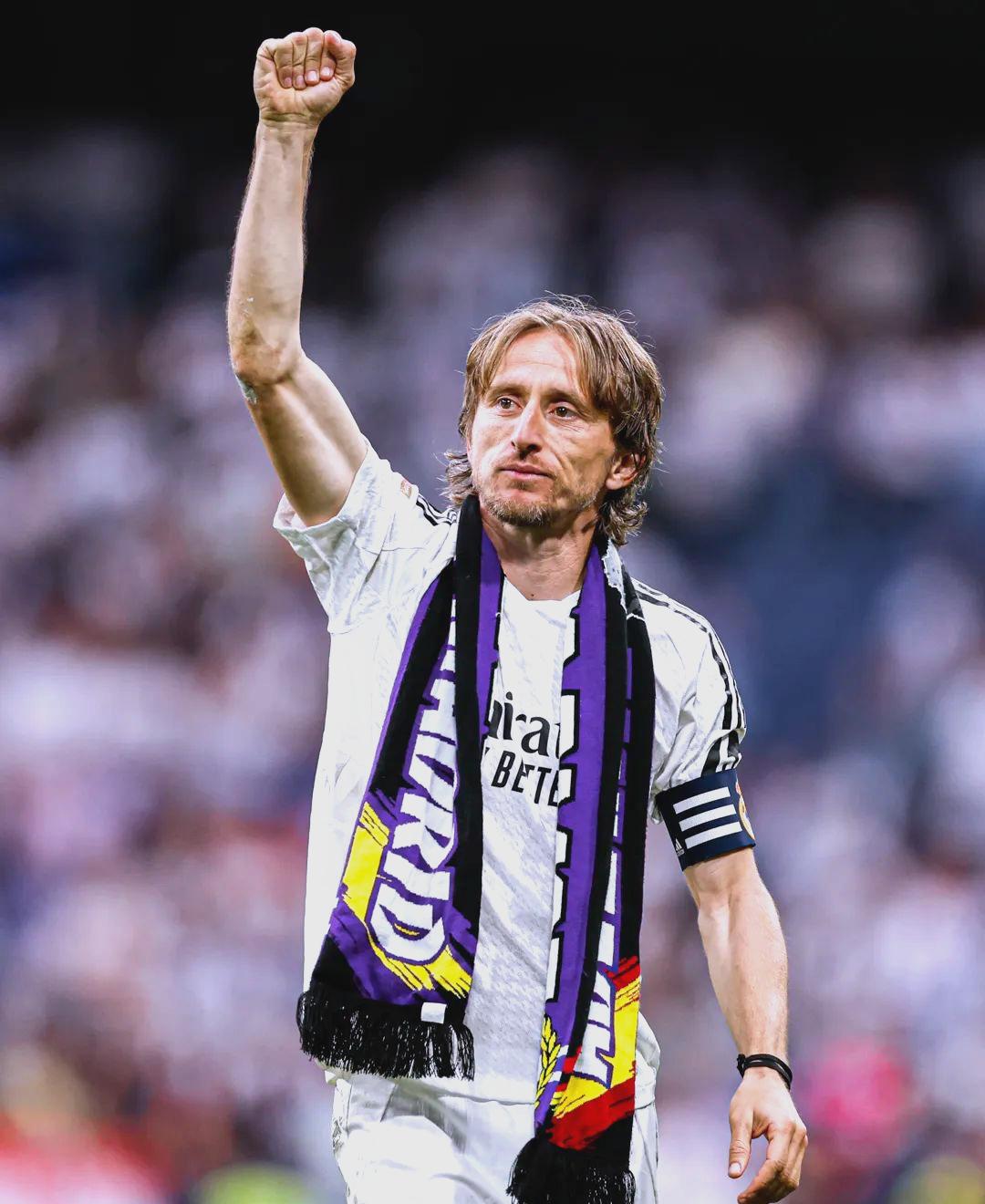 媒体人：国安欠薪8个月不真实，只有1个月是晚发了一些