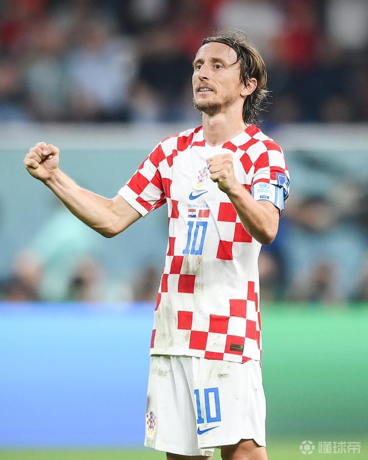 曼联球星表现亮眼，巴萨考虑买断拉什福德，利物浦遭绝平，阿森纳惨败维拉。