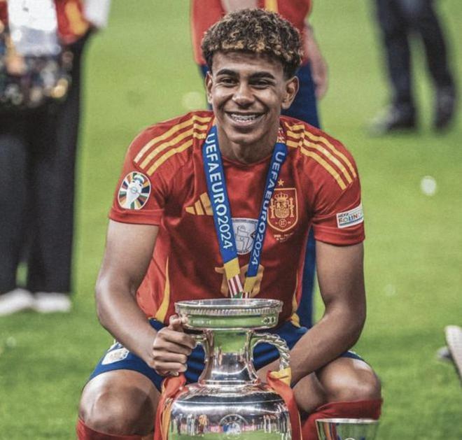 湖人斯马特谈伤势：就是背部痉挛，属于多年积劳造成的损耗